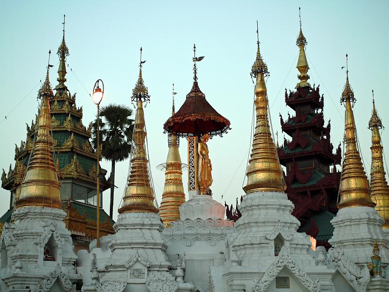 Burma IV-14-Seib-2014.jpg - After sunset (Photo by Roland Seib)